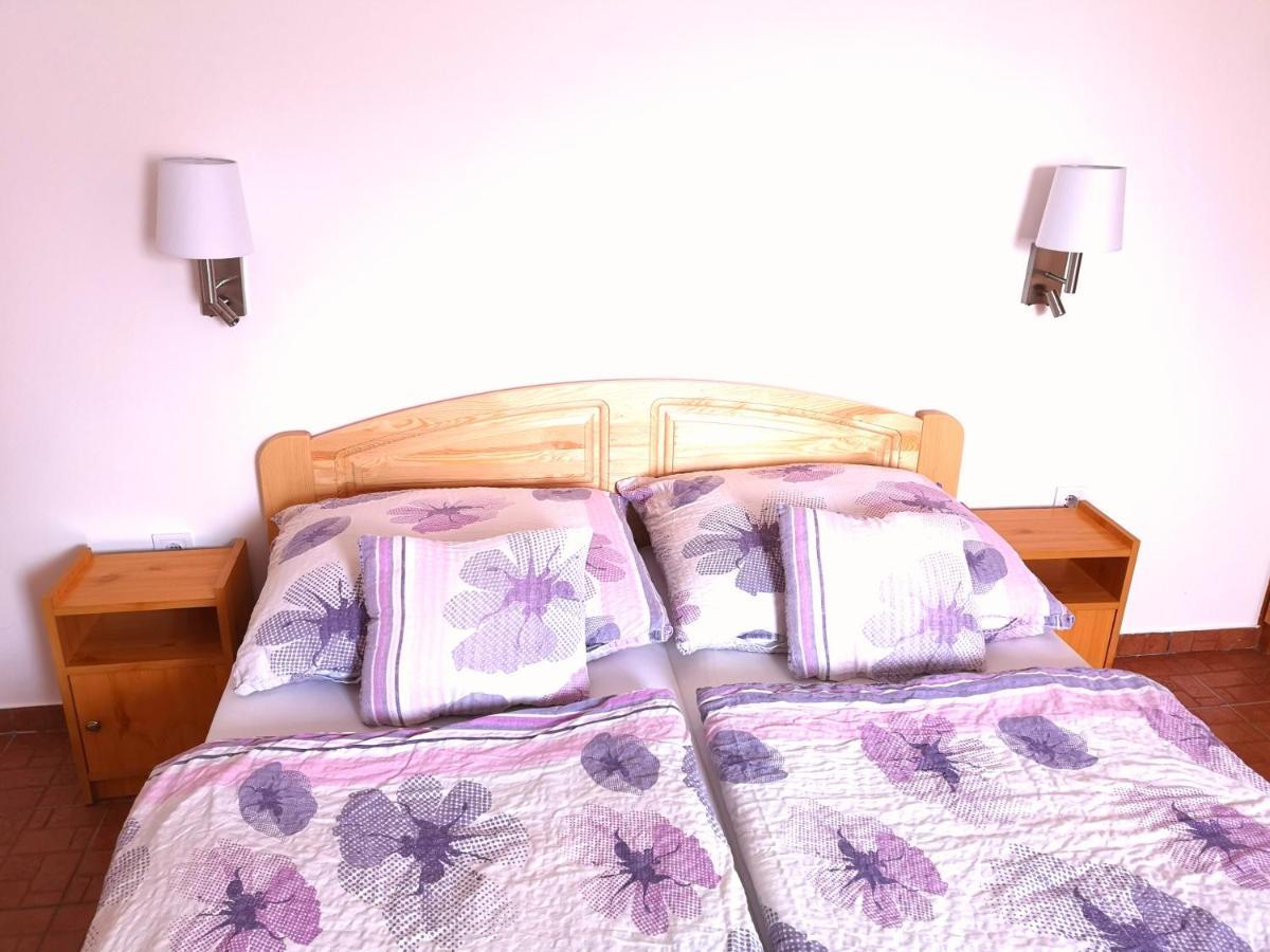 Apartman Kaszás Garden Mosonmagyaróvár Exterior foto