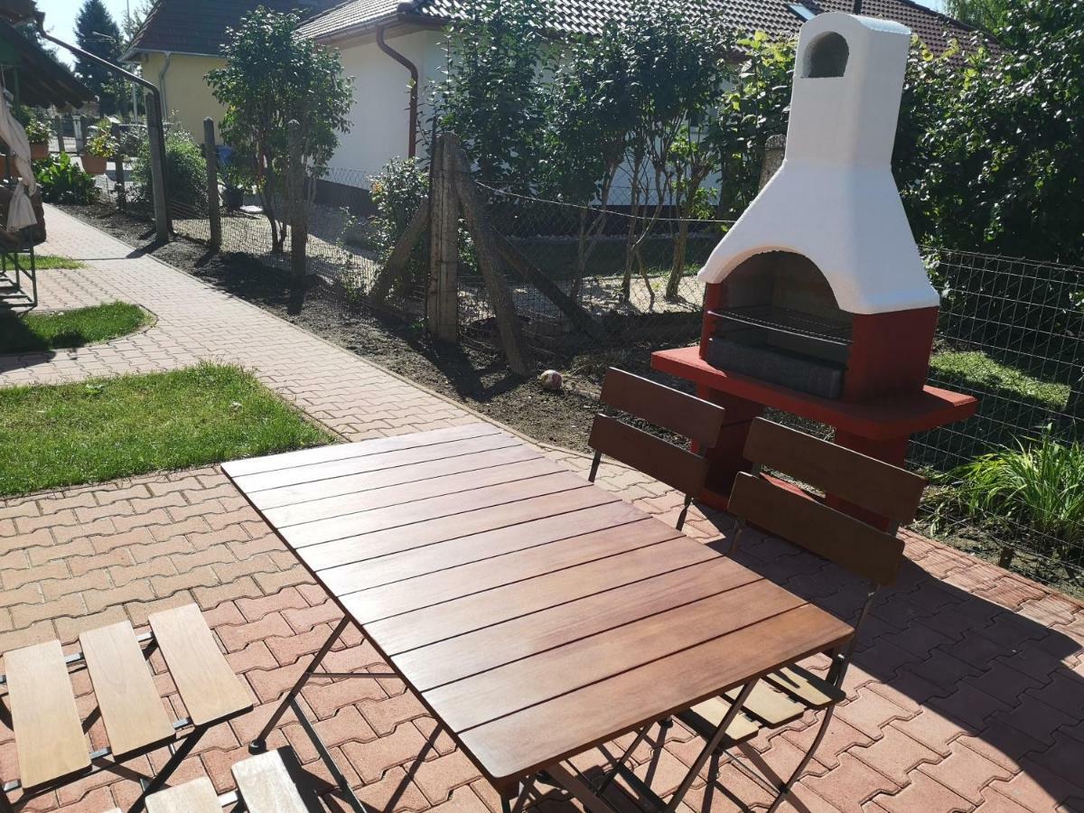 Apartman Kaszás Garden Mosonmagyaróvár Exterior foto
